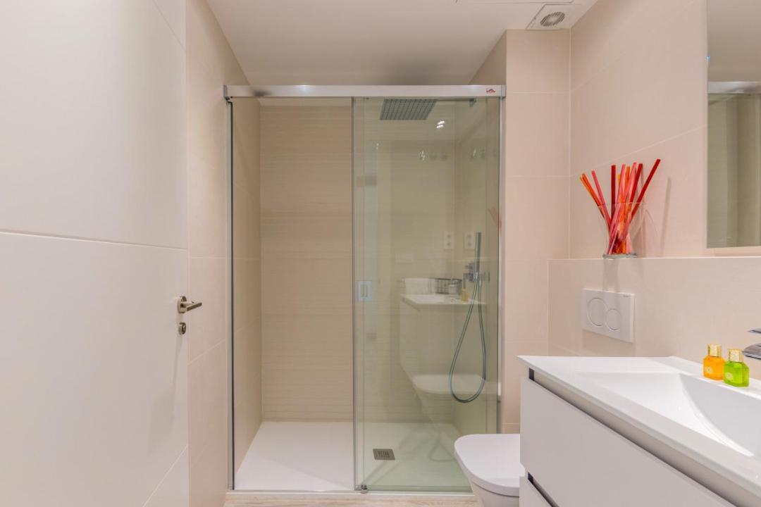 Minty Stay - Modern La Merced Málaga Extérieur photo